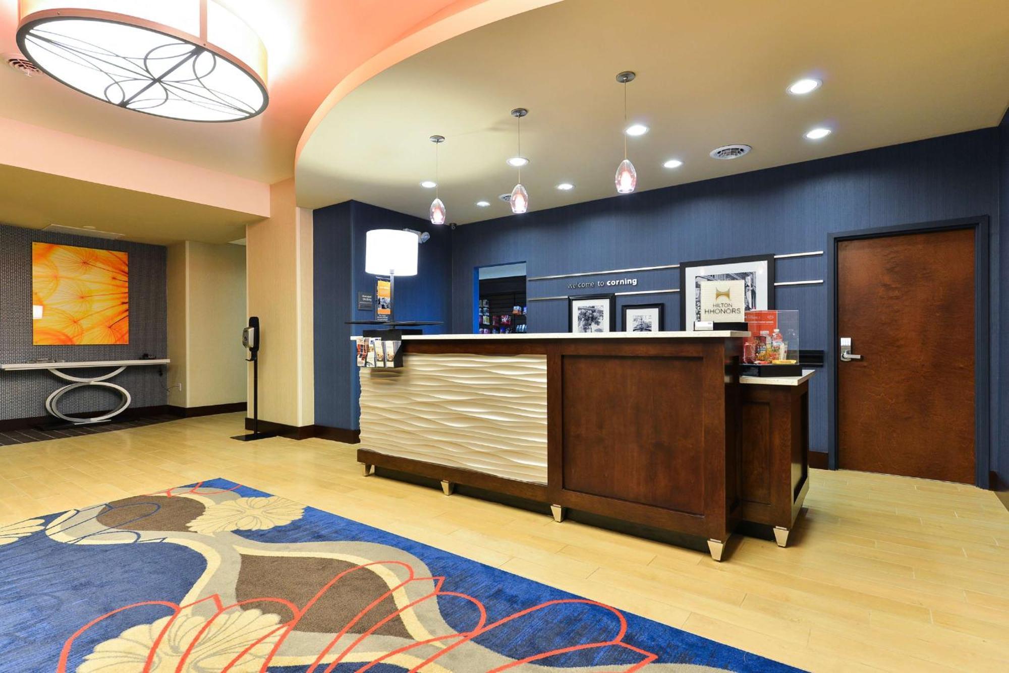 Hampton Inn Corning/Пейнтед-Пост Екстер'єр фото